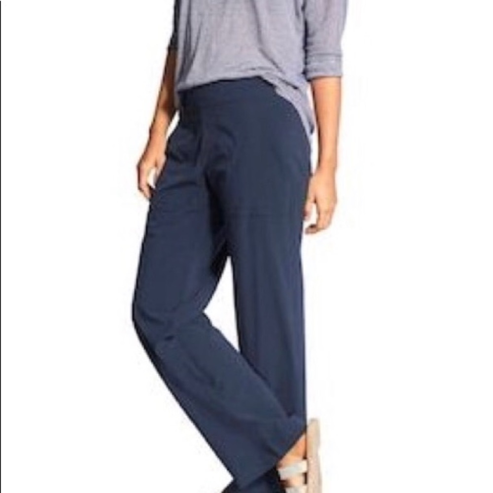NWT- Athleta Wide Leg Cargo Pant-Navy Blue